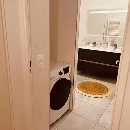 La Maison Alma Apartment *